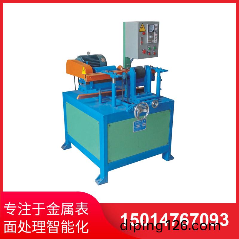小(xiao)型圓(yuan)筦(guan)抛(pao)光(guang)機實(shi)際(ji)撡作非(fei)常(chang)簡單(dan)